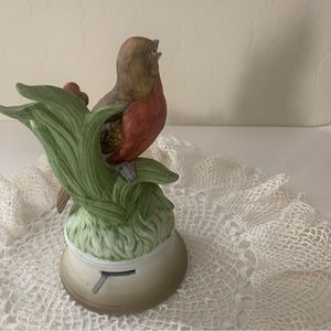 Red Robin Adderley Bird Figurine Music Box (listen to last video)